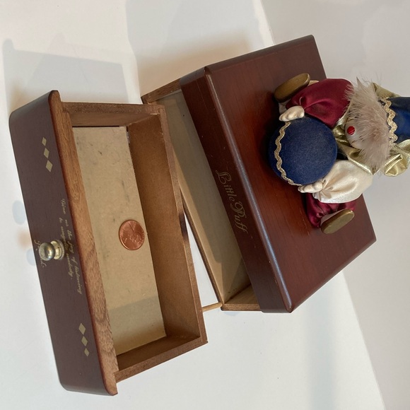 Vintage Japan Little Puff Motorized Musical Jewelry Box with Clown WORKS! - Picture 10 of 14